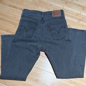 Levi's Wedgie Straight Leg Jeans in Gray sz 27